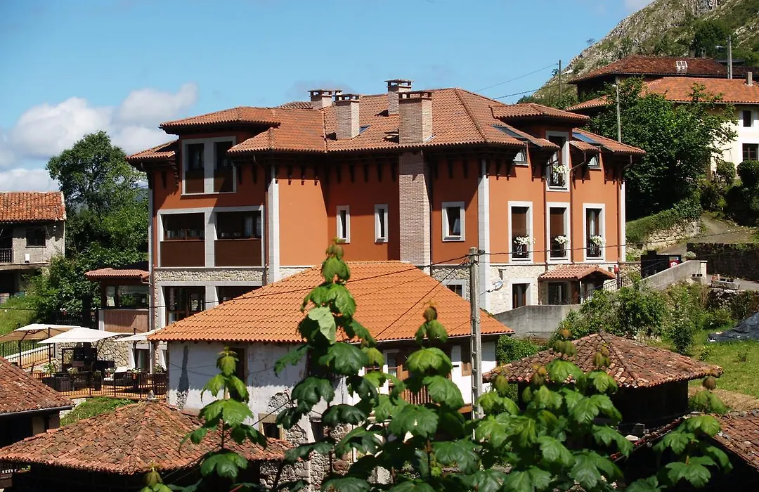 Hotel La Casona de Llerices-1
